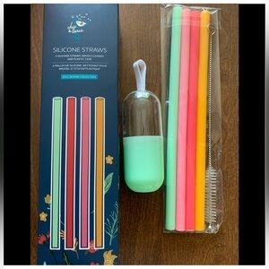 Chip and Tonic silicone straw set